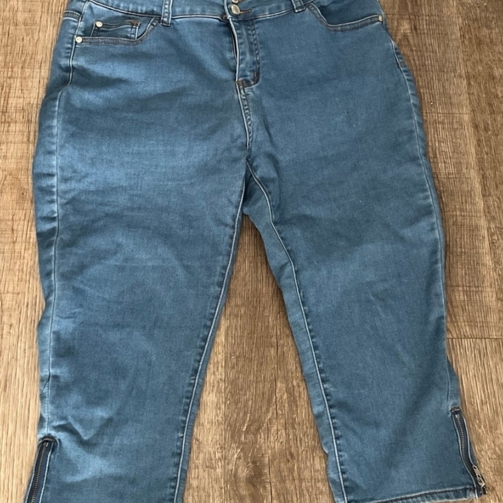 Classic Blue Cropped Denim Jeans